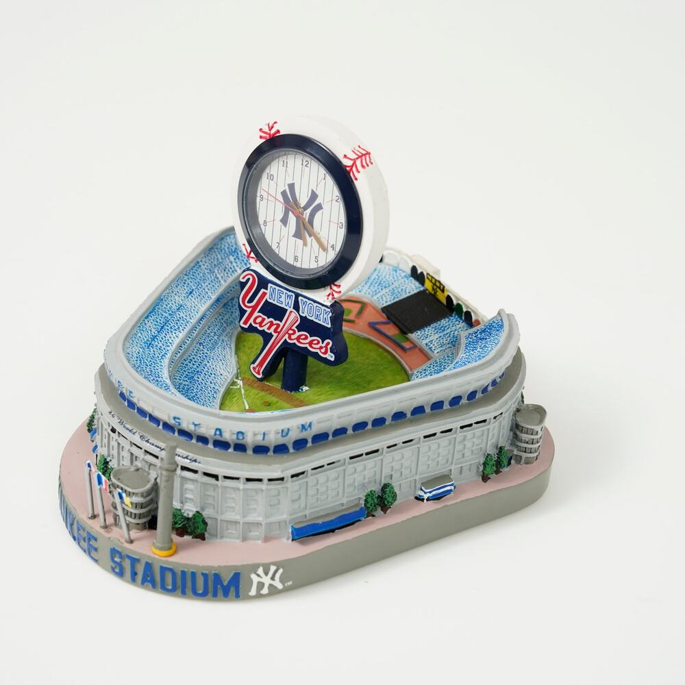Yankee Stadium Legends Clock by Forever – Needs Battery - Picture 3 of 8
